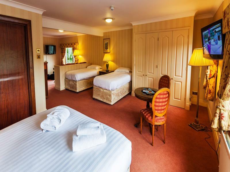 Lake District Castle Inn Hotel And Spa Keswick (Cumbria) Exterior photo
